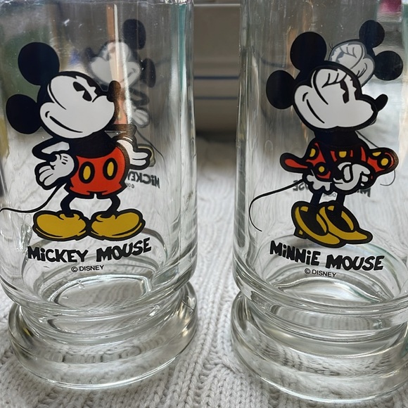 Vintage Walt Disney Production Mickey and Minnie Mouse Glass Footed Mug Set - Picture 1 of 10